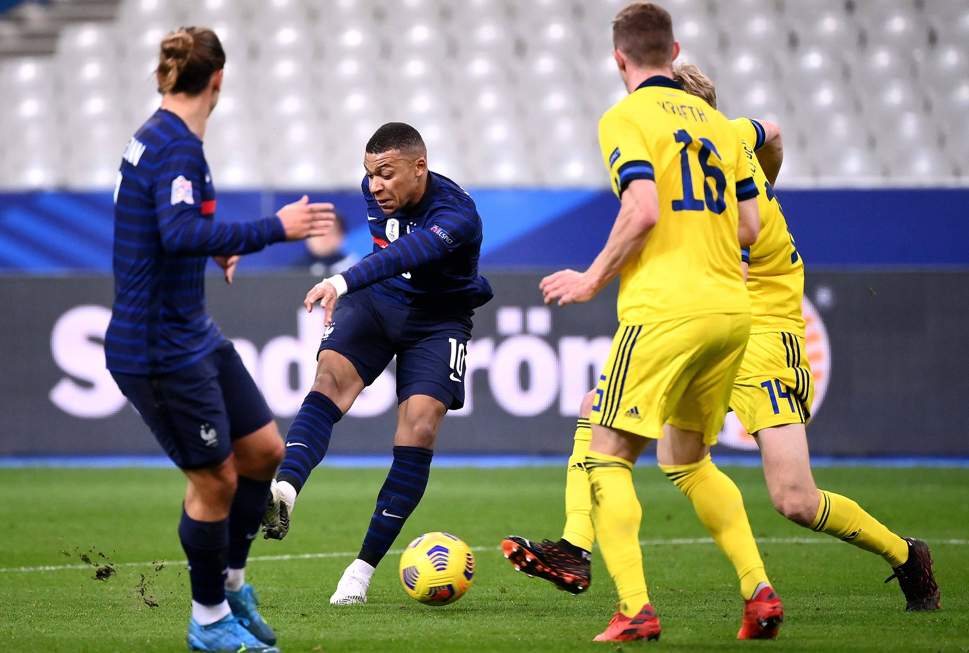 南宫体育-法国队引发争议！，Faker官方宣布比赛规则变更新规热度持续攀升的简单介绍